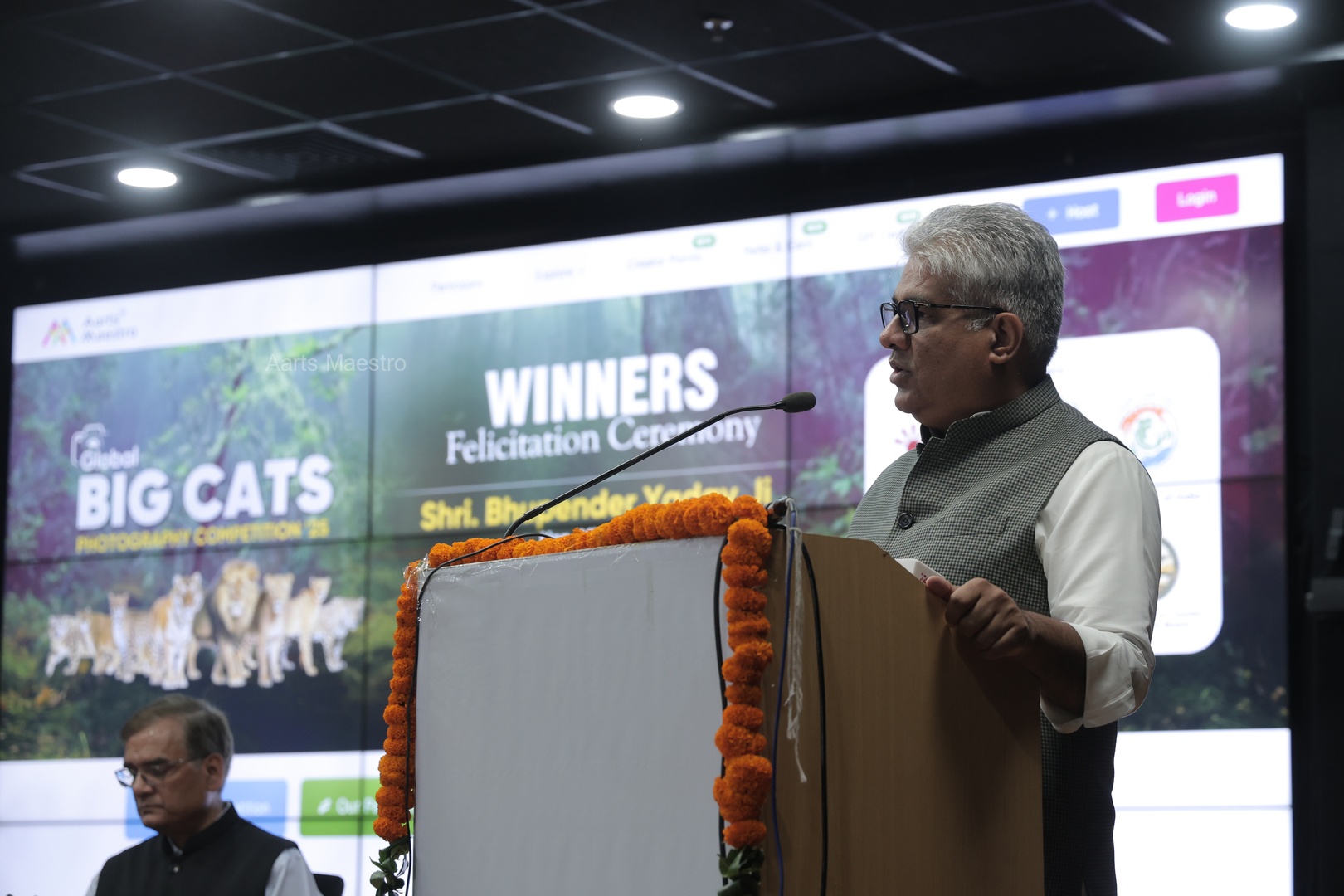 Hon. Minister Shri Bhupendra Yadav addressing the audience at the Winners Felicitation Ceremony